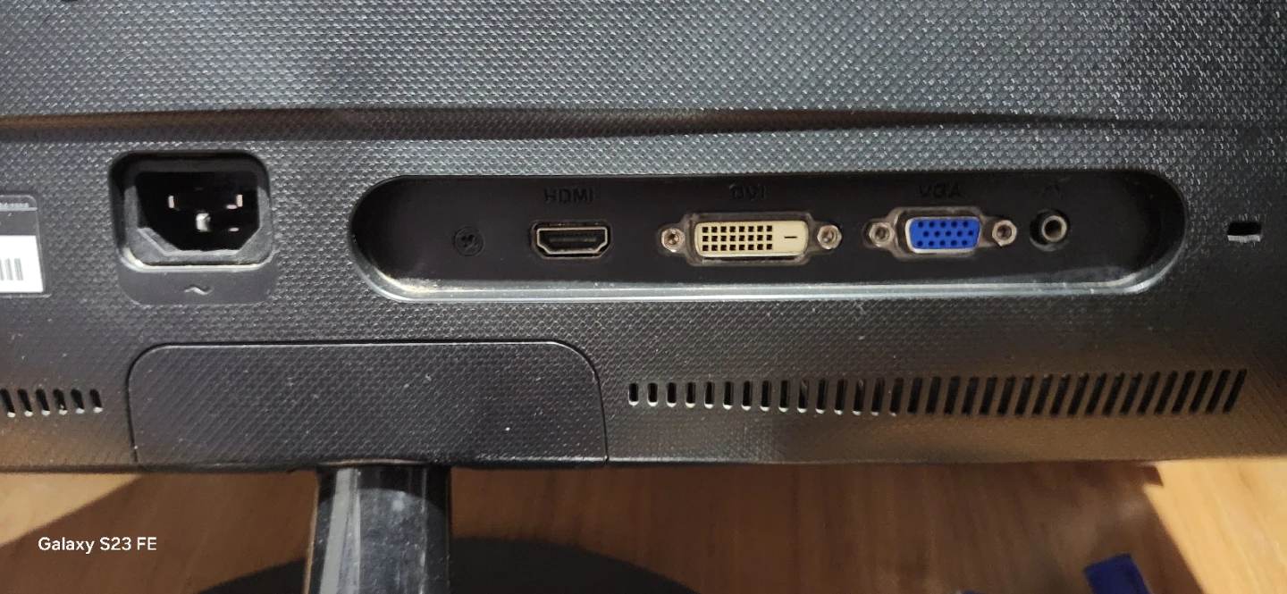 ASUS 20-inch LED Monitor.  The price is firm - photo 3