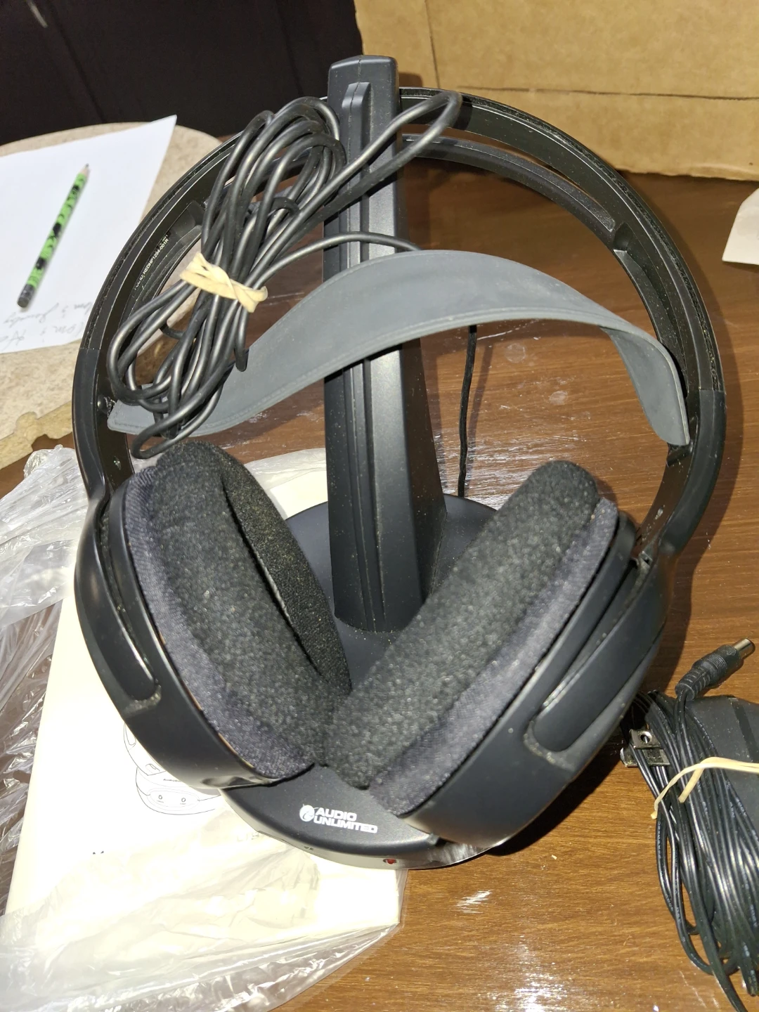 Audio Unlimited SPK-9100 900MHz Wireless Stereo Headphones - photo 2