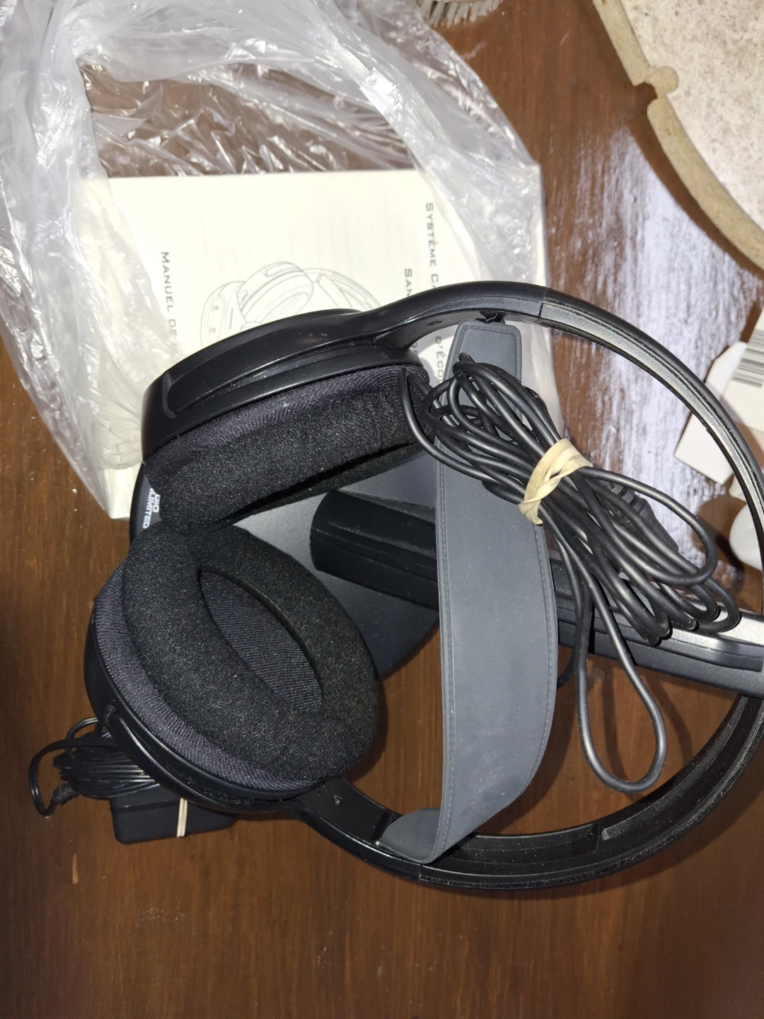 Audio Unlimited SPK-9100 900MHz Wireless Stereo Headphones - photo 3