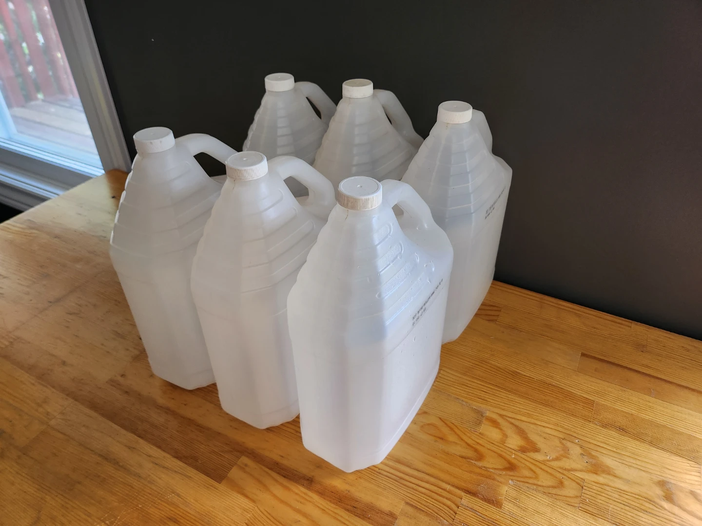 Plastic Jugs with Caps- (Lot of 6 × 4L)