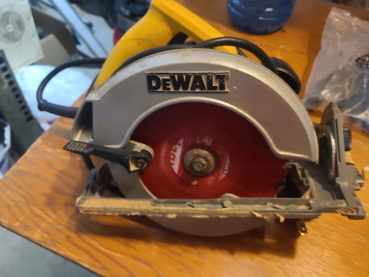 DEWALT DW368 7-1/4" Circular Saw