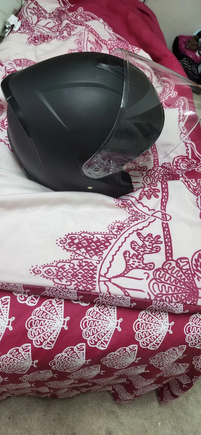 New Black Motorcycle Helmet with Visor - XXXL - photo 2