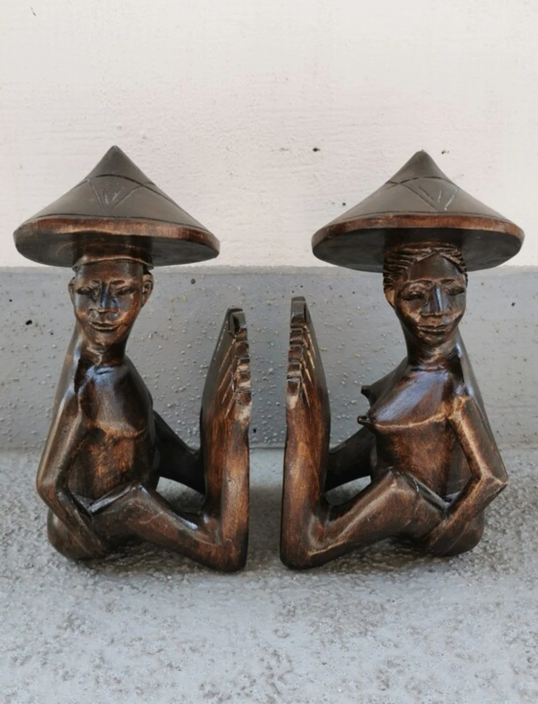 Vintage Hand Carved Wooden Figural Bookends Folk Art - photo 2