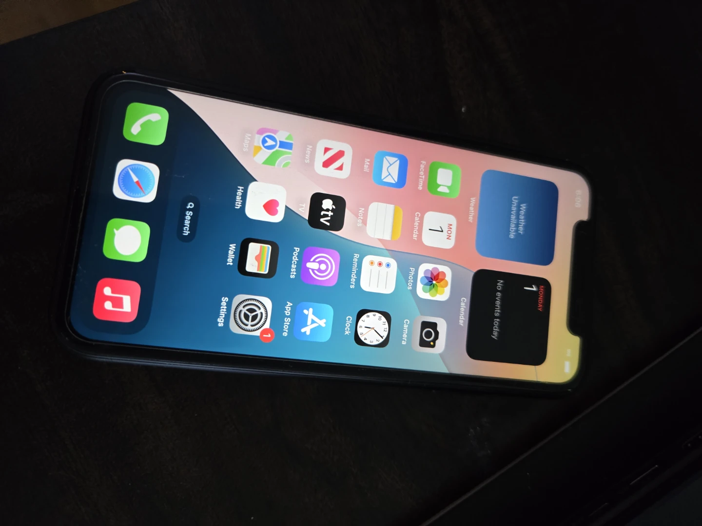 Apple iPhone XR - photo 3