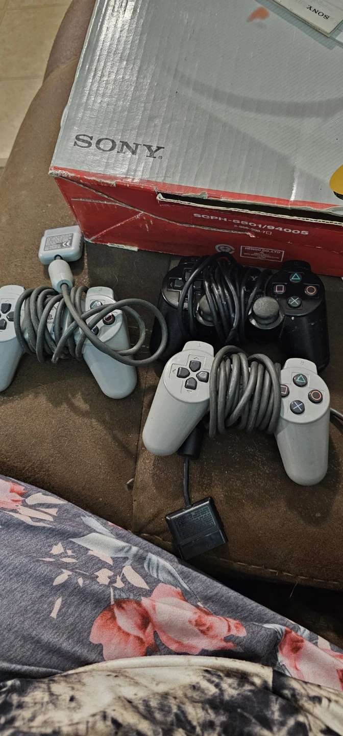 Sony PlayStation 1 Console with Controllers - photo 2