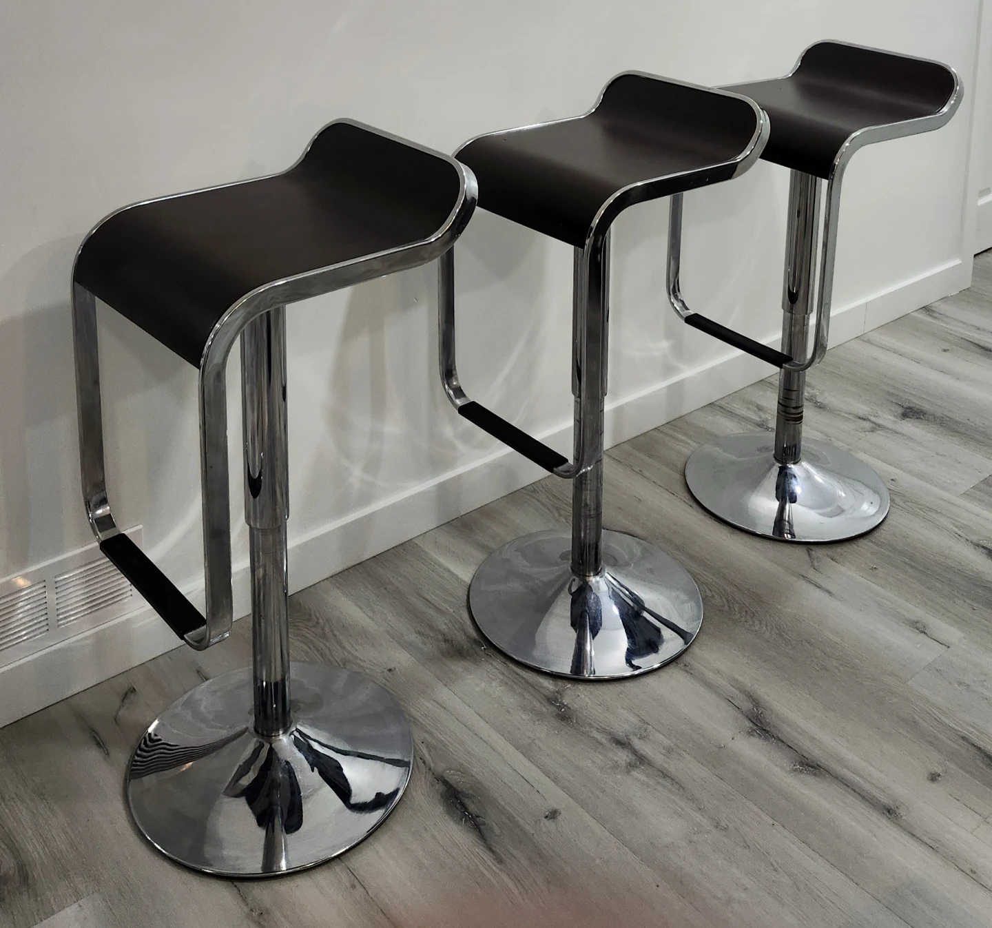 Bar Stools - photo 3
