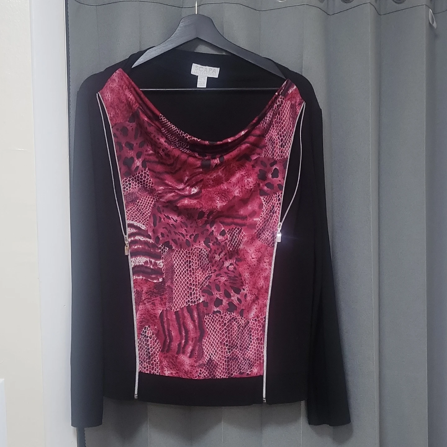 SCAPA Lauren Perre Long Sleeve Top Size M
