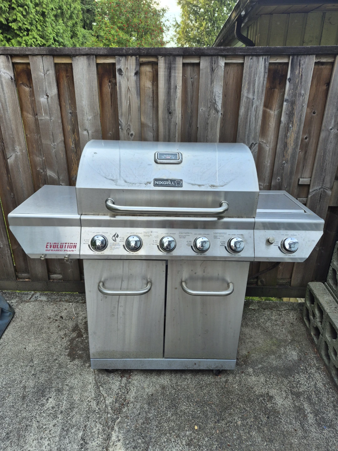 BBQ GRILL - photo 2
