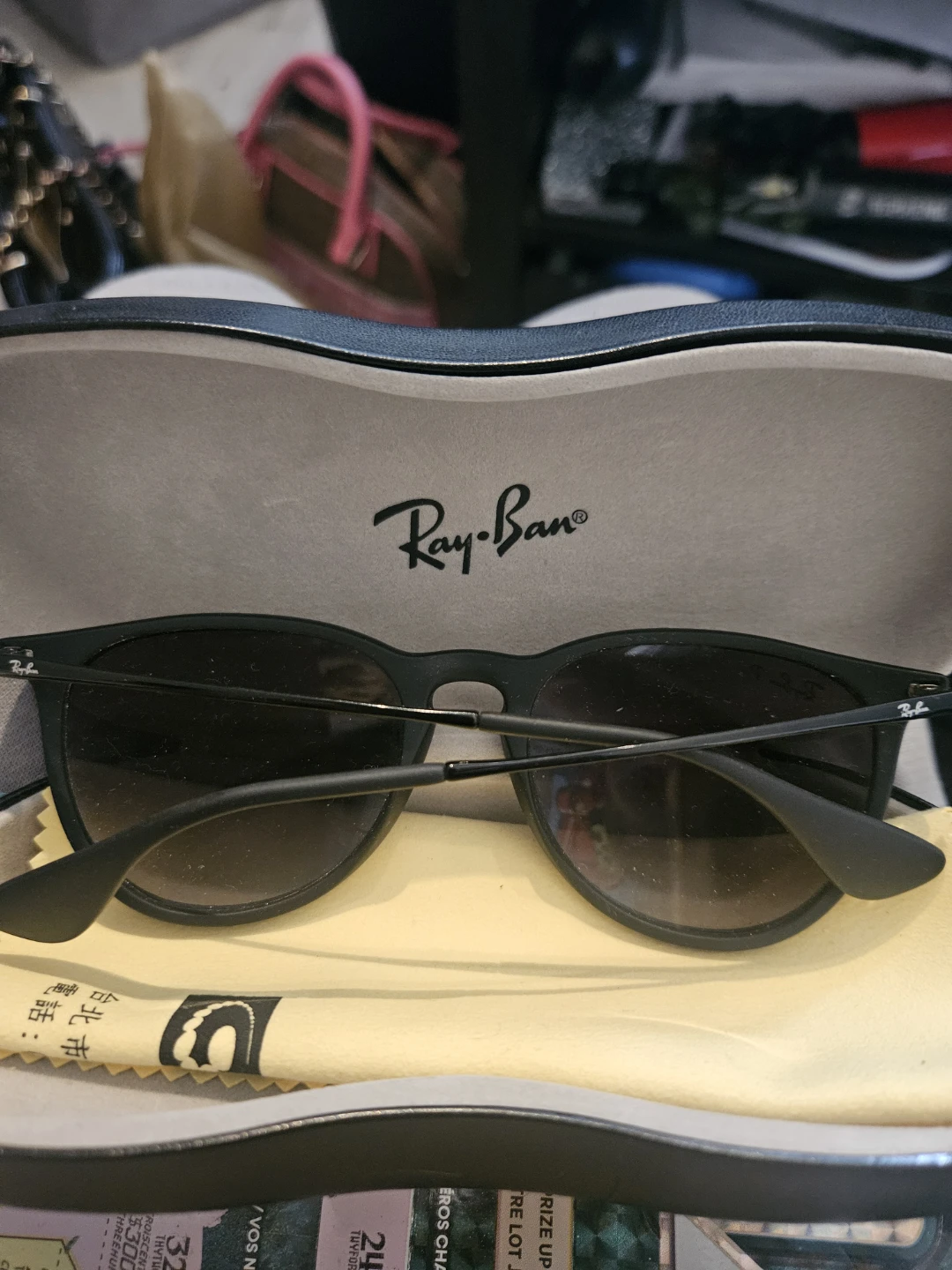 Ray-Ban Sunglasses with Case - photo 2