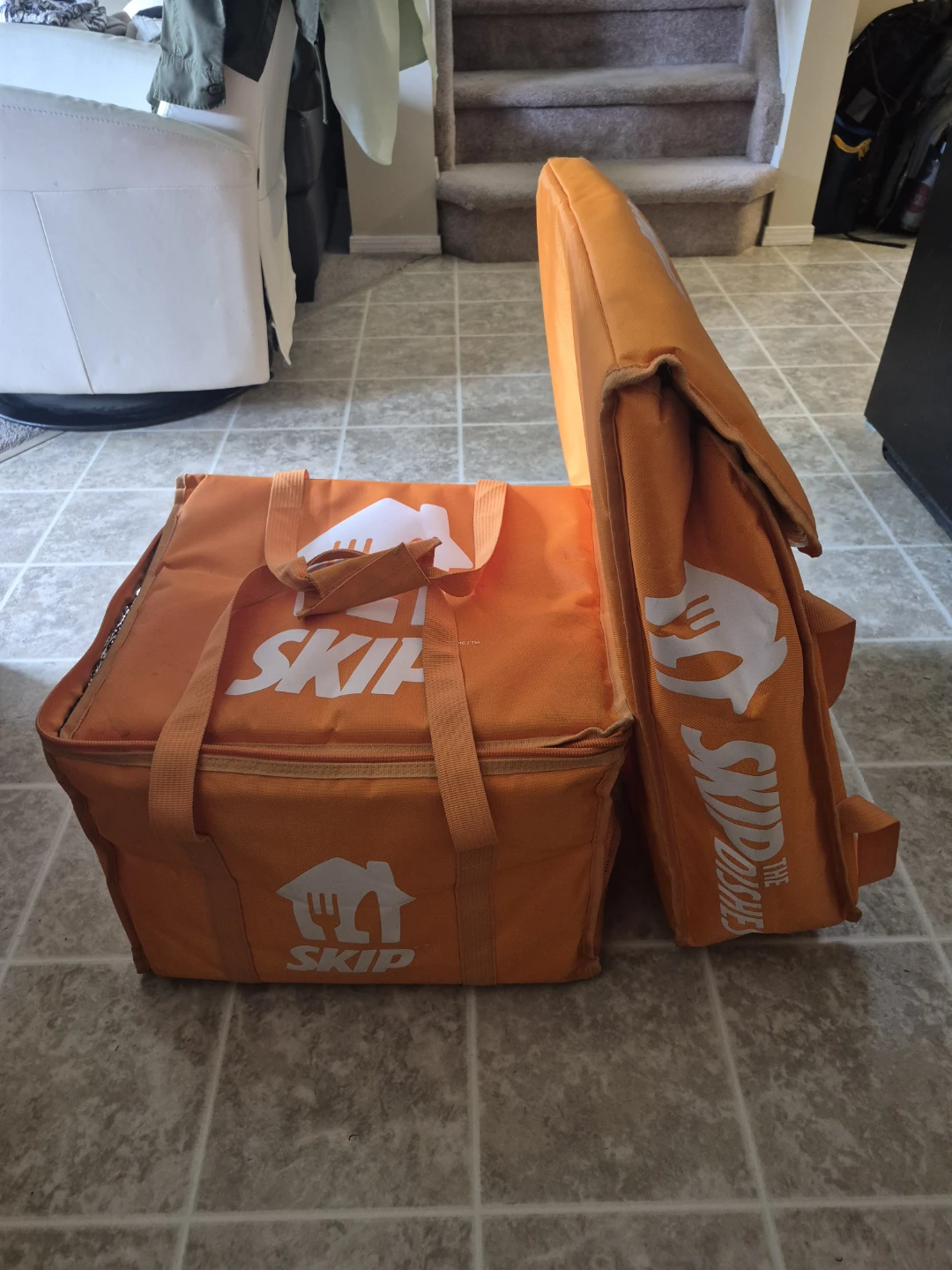 SkipTheDishes Insulated Food Delivery / Pizza Bags - photo 4