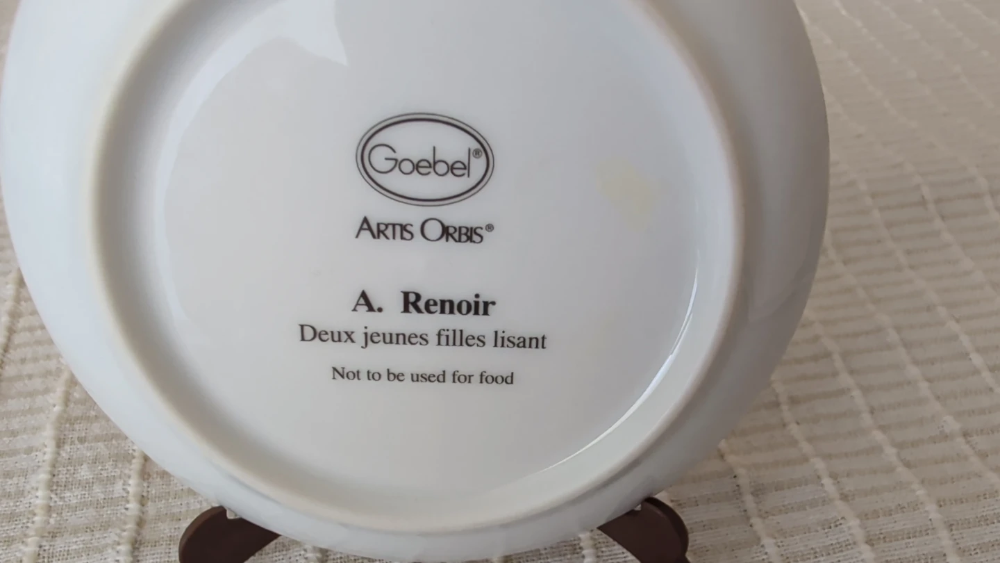 Goebel Artis Orbis Plate - A. Renoir "Deux jeunes filles lisant" - photo 2