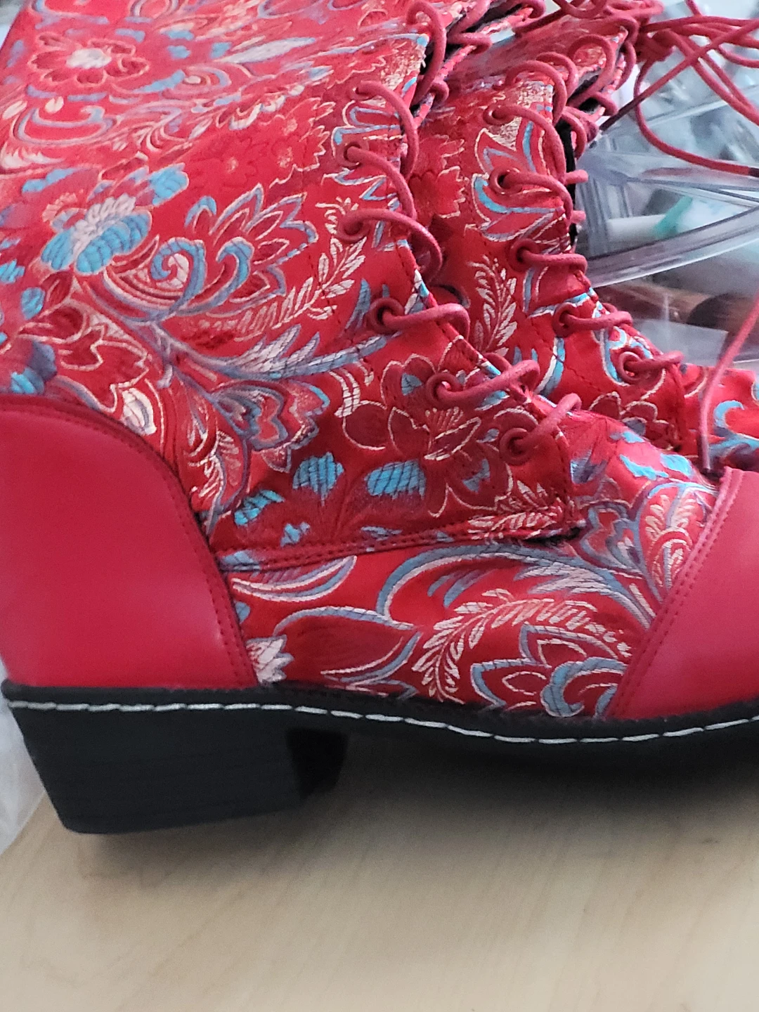 Red women's  boots - photo 2