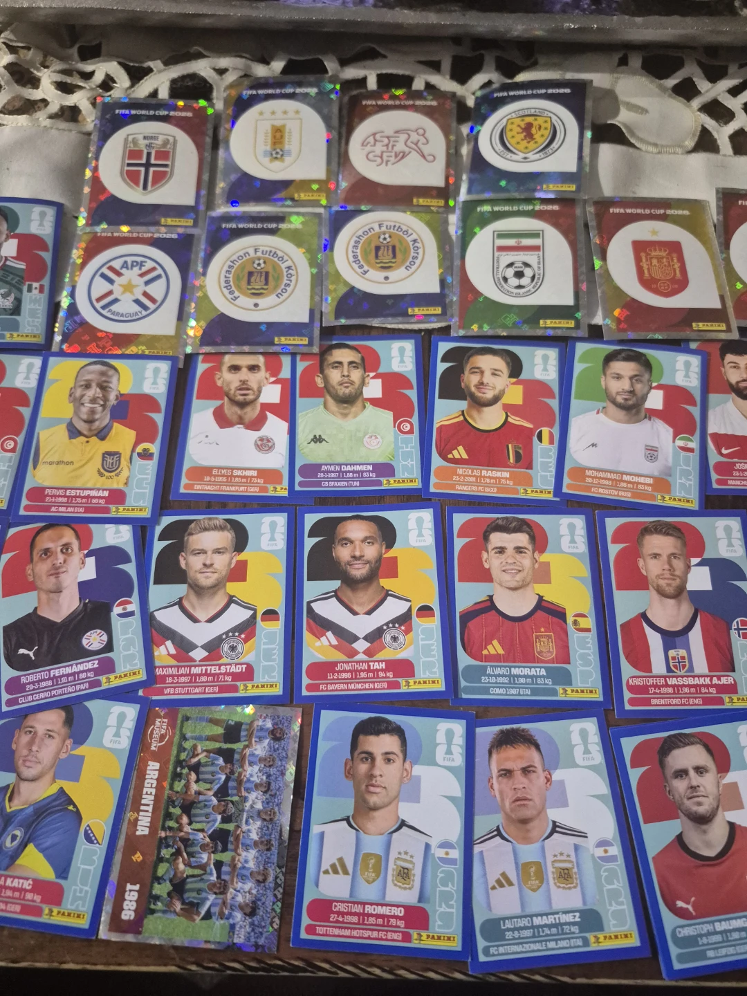 Figuras panini borde azul