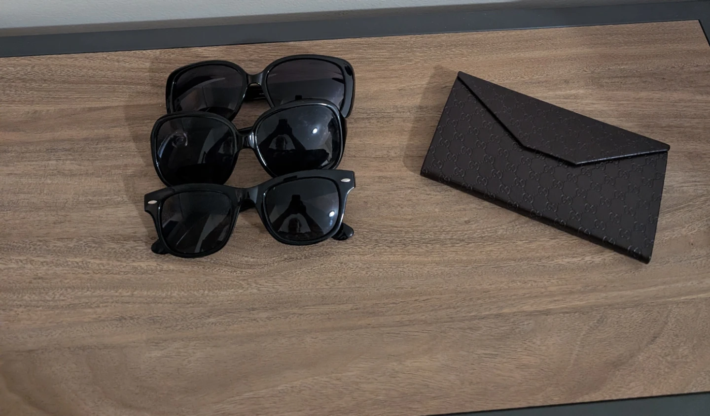 3 Pairs of Sunglasses - photo 2