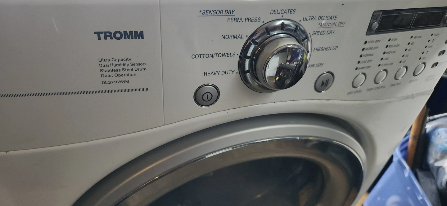 LG Tromm Ultra Capacity Gas Dryer - photo 2
