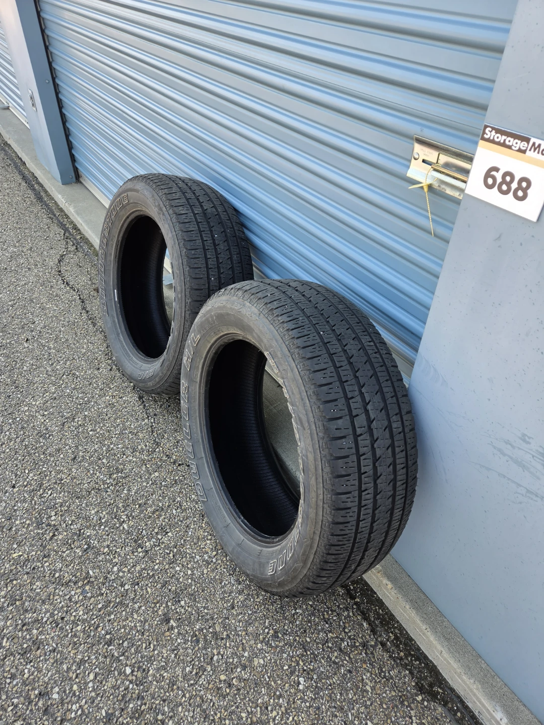 Bridgestone Dueler H/L Alenza Tire 275/55R20