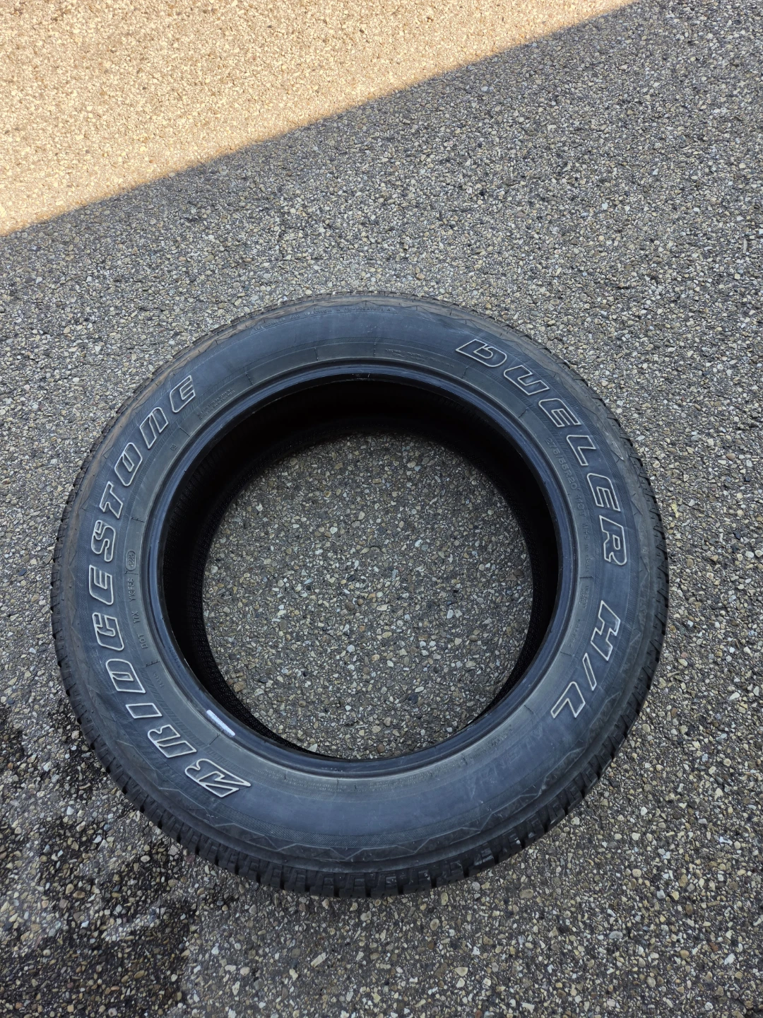 Bridgestone Dueler H/L Alenza Tire 275/55R20 - photo 3