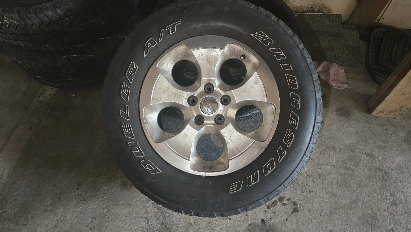 Original Jeep Wrangler Sahara Wheels – Set of 4
