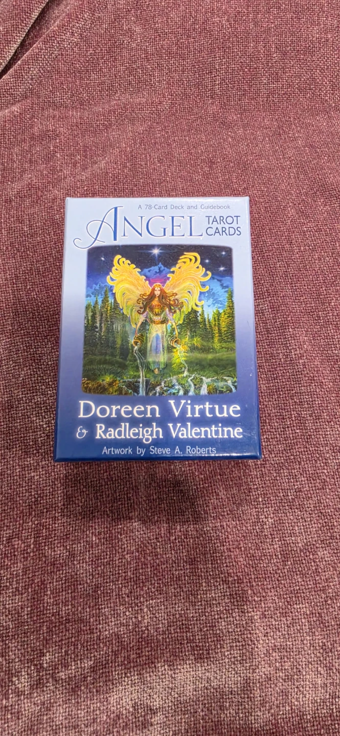 Angel Tarot Cards by Doreen Virtue & Radleigh Valentine