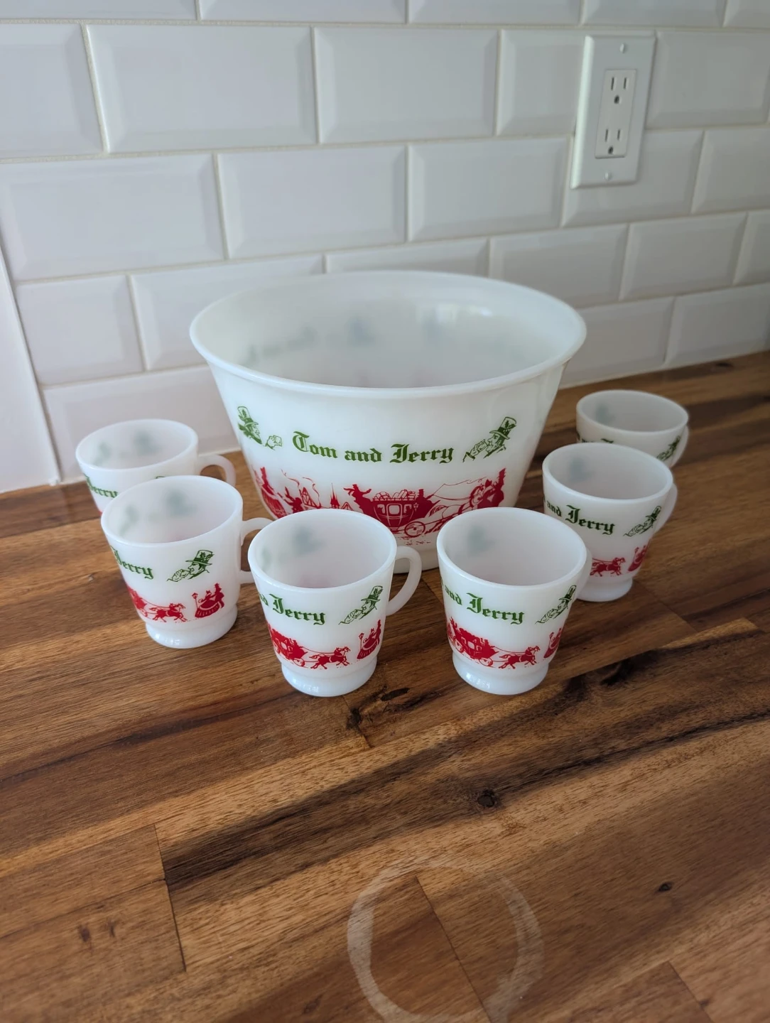 Vintage Tom and Jerry Egg Nog Bowl and Cups Set