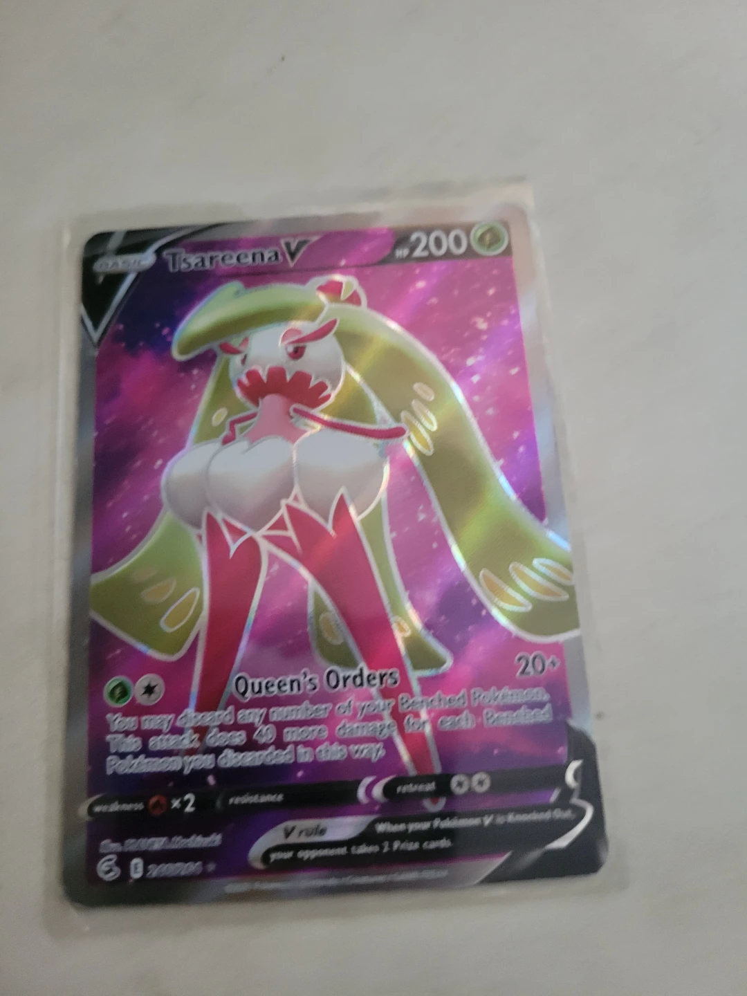 Tsareena V Pokemon Card