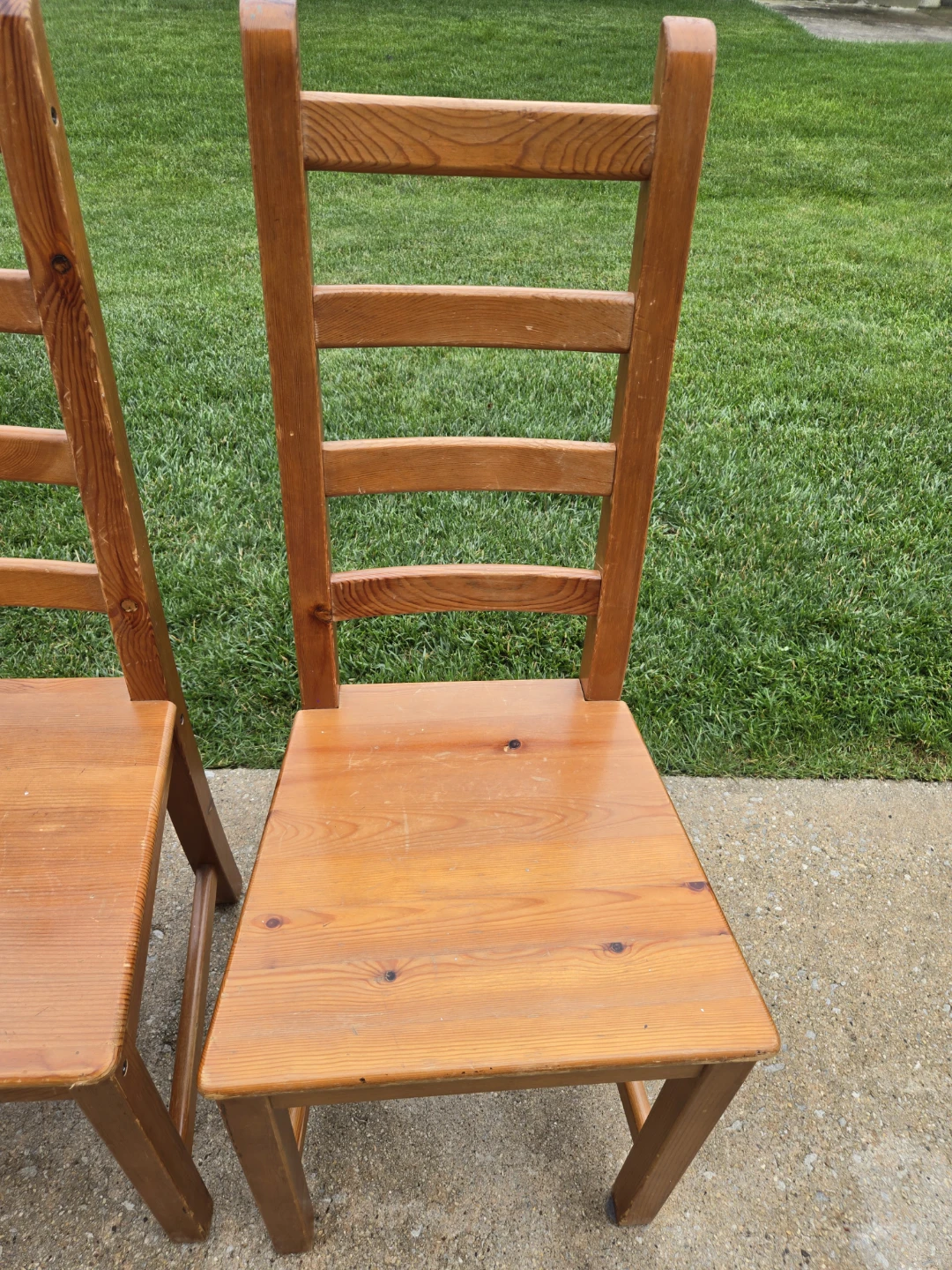 Set of 4 Wooden Dining Chairs - photo 5