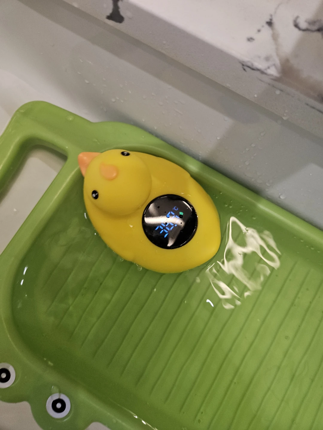 Infant Digital Thermometer - Yellow Rubber Duck Bath Toy - photo 3