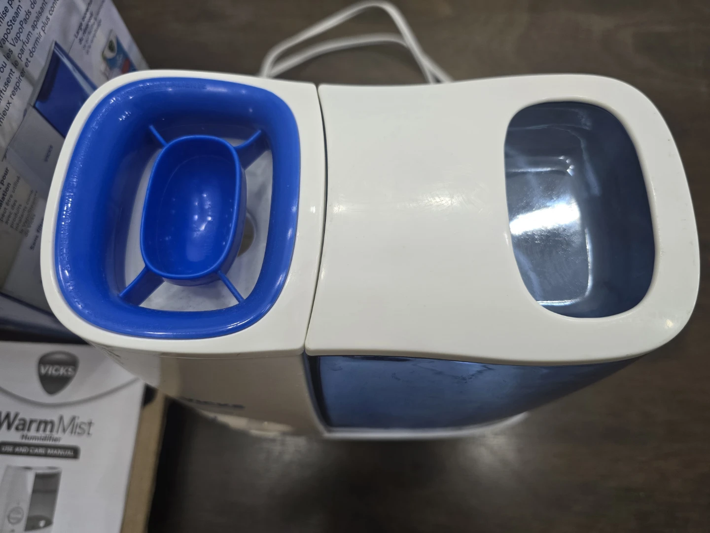 Vicks Warm Mist Humidifier (Used 2 Months) - photo 4