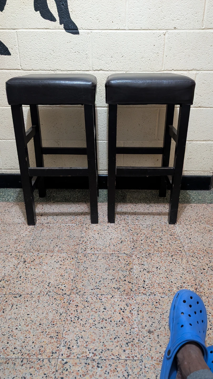 2 Black faux leather bar stool - photo 2