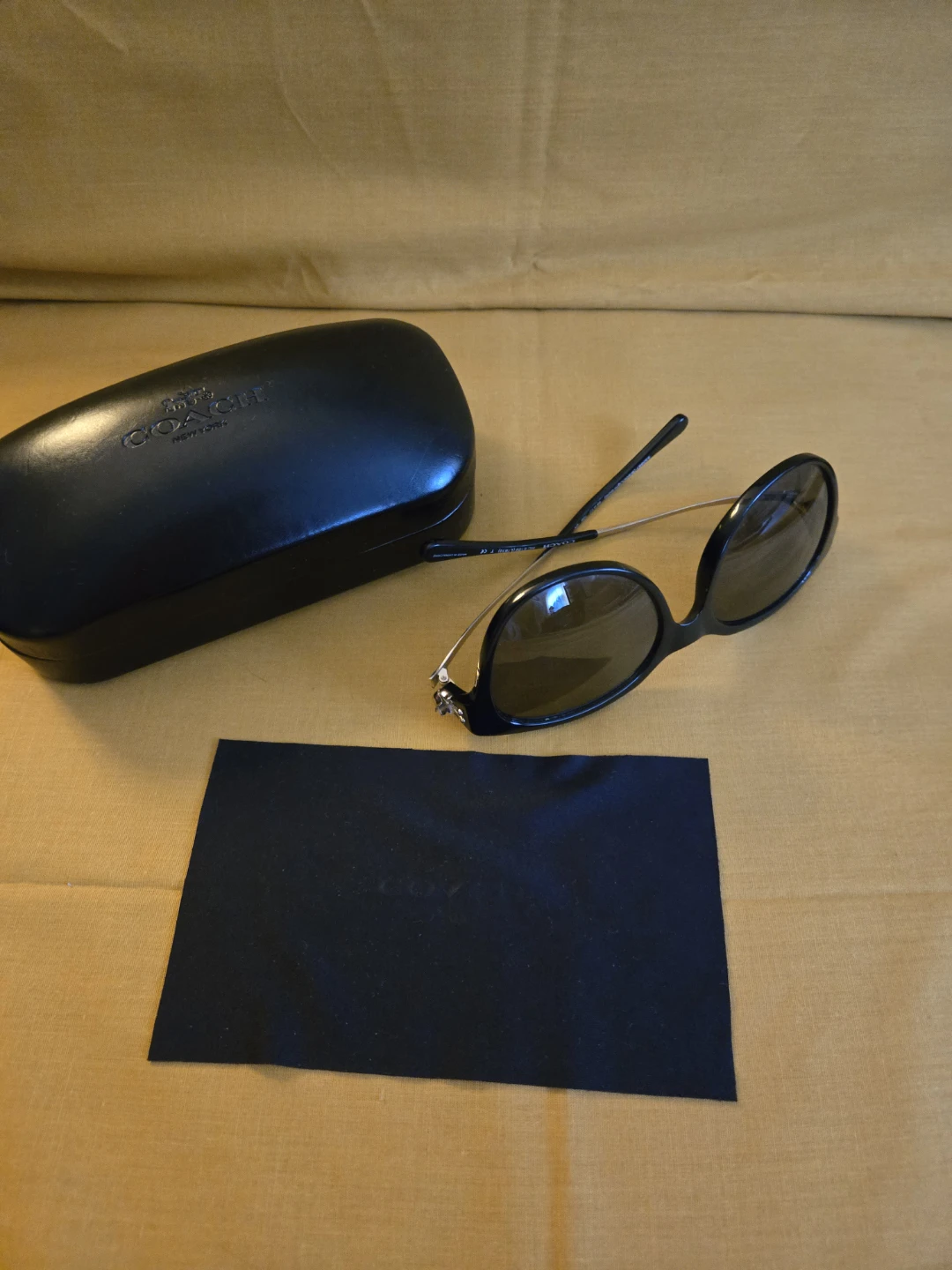 COACH SUNGLASSES