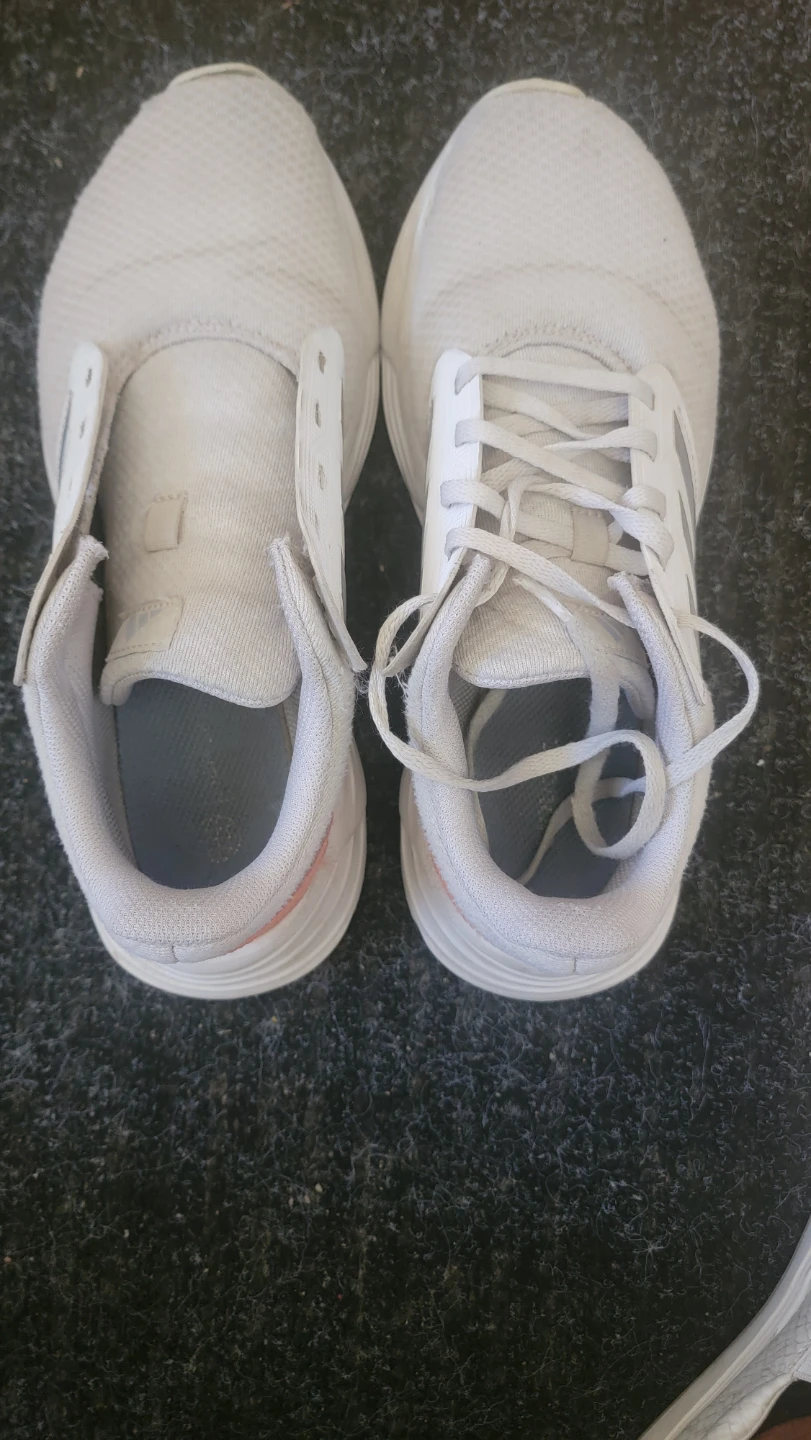 Adidas Women's Running Shoes Size 10 - photo 4