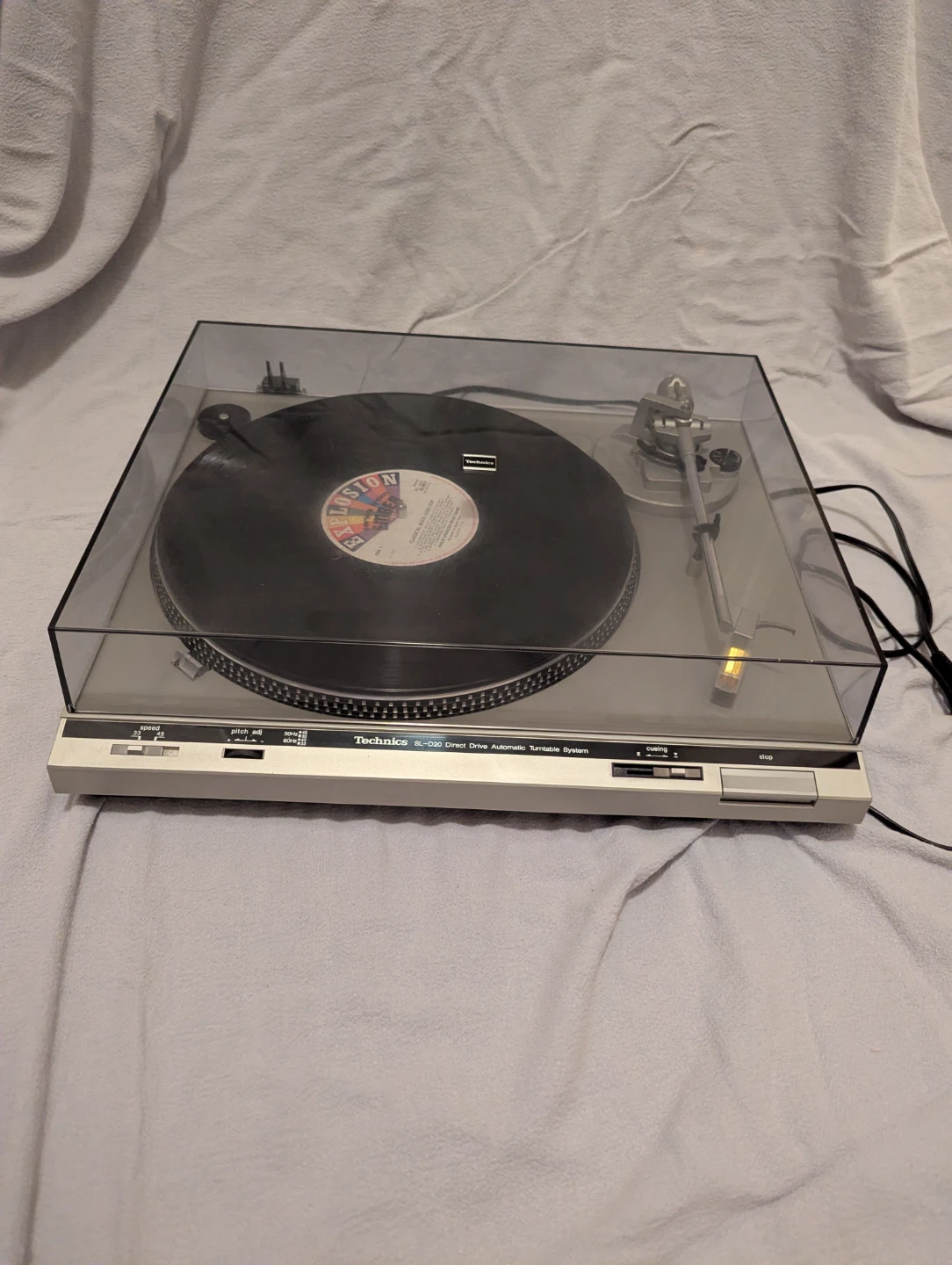 Vintage Technics SL-D20 Automatic Turntable - Direct Drive
