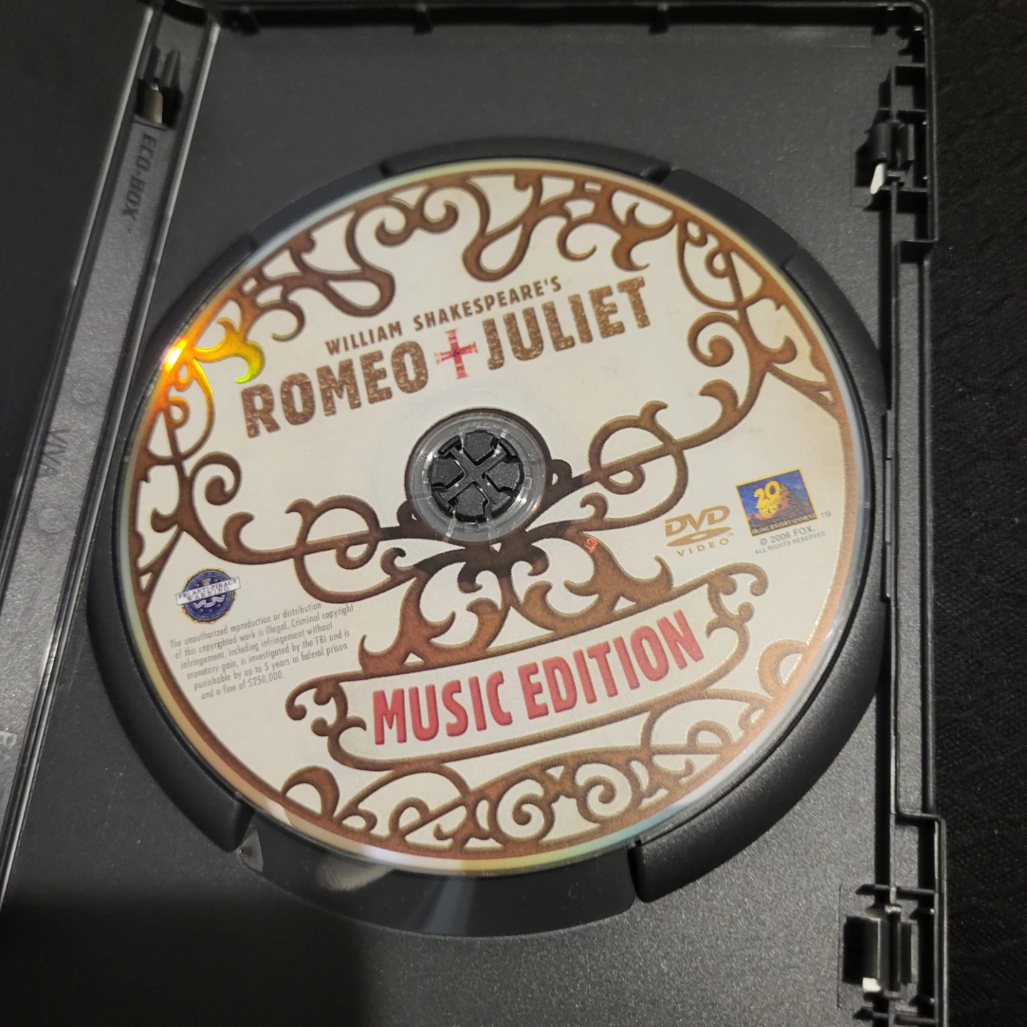 William Shakespeare's Romeo + Juliet Music Edition DVD - photo 3