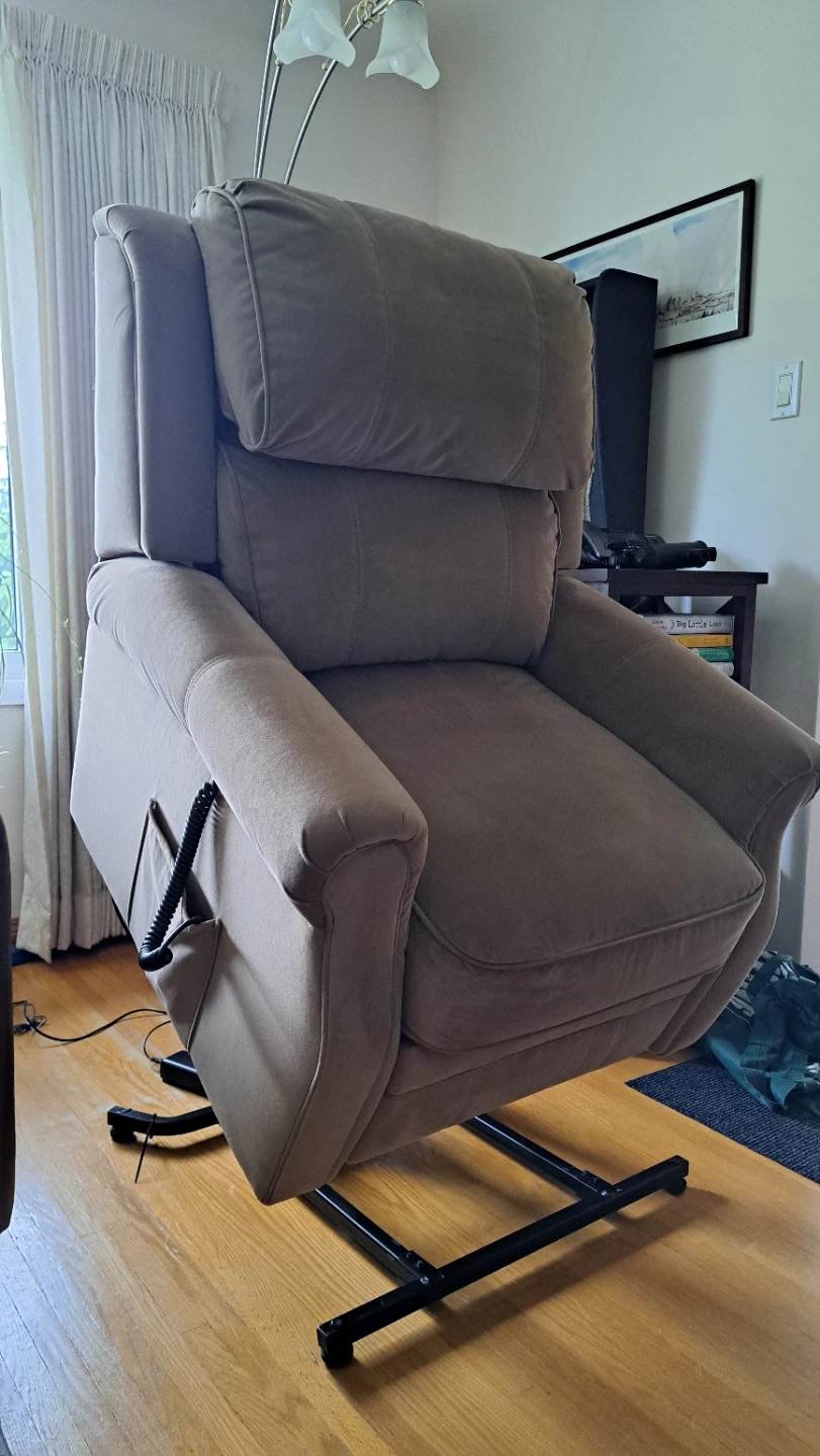Home meridian powerlift/recliner - photo 2
