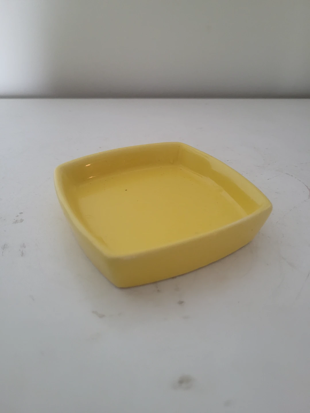 Yellow Ceramic Small Square Dish♻️ freecycle
