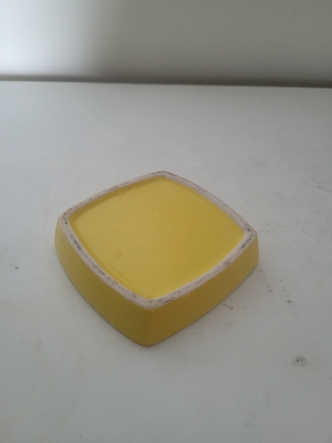 Yellow Ceramic Small Square Dish♻️ freecycle - photo 2