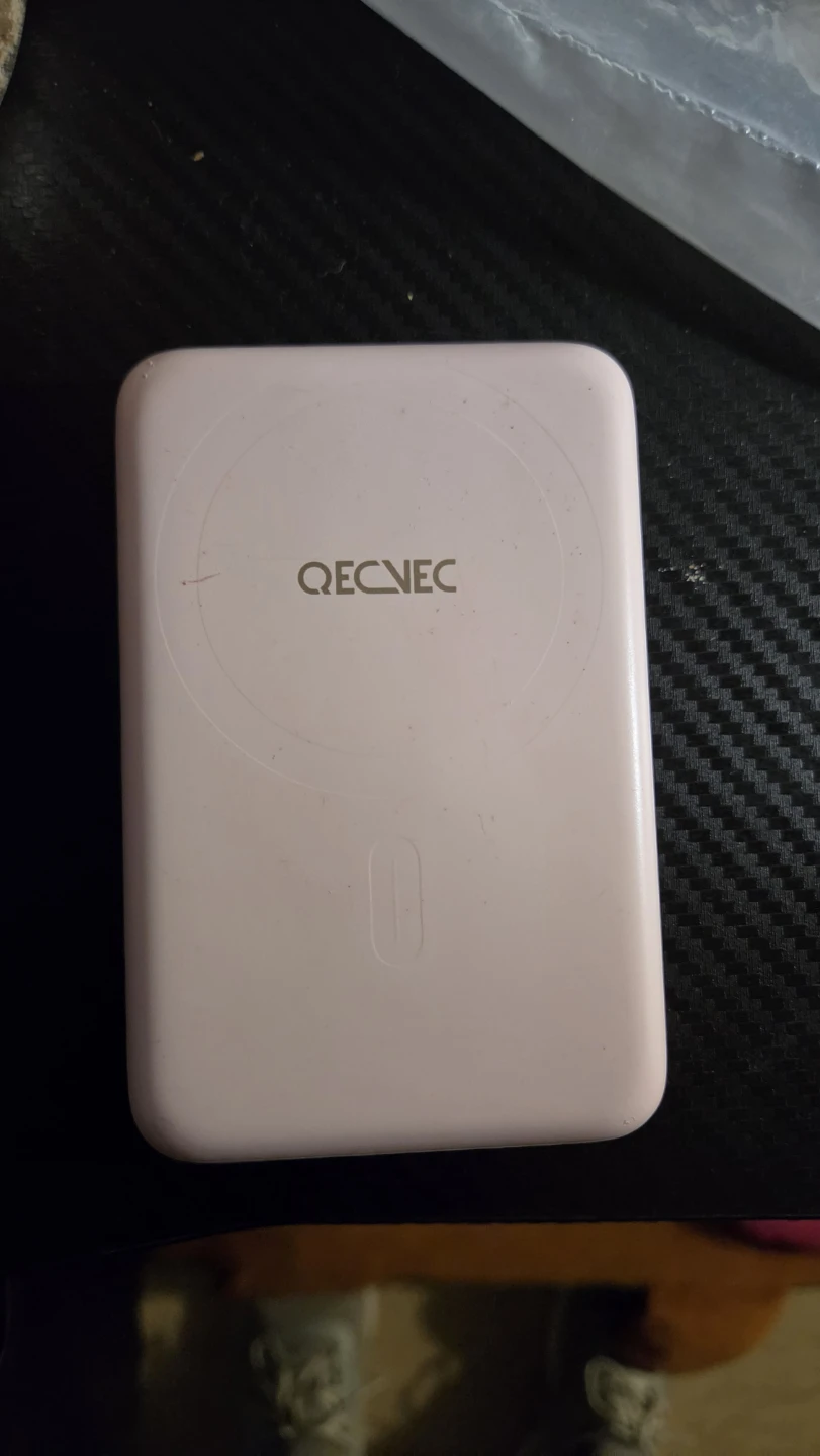 Qecnec Wireless Charging 10000mAh Power Bank - photo 2