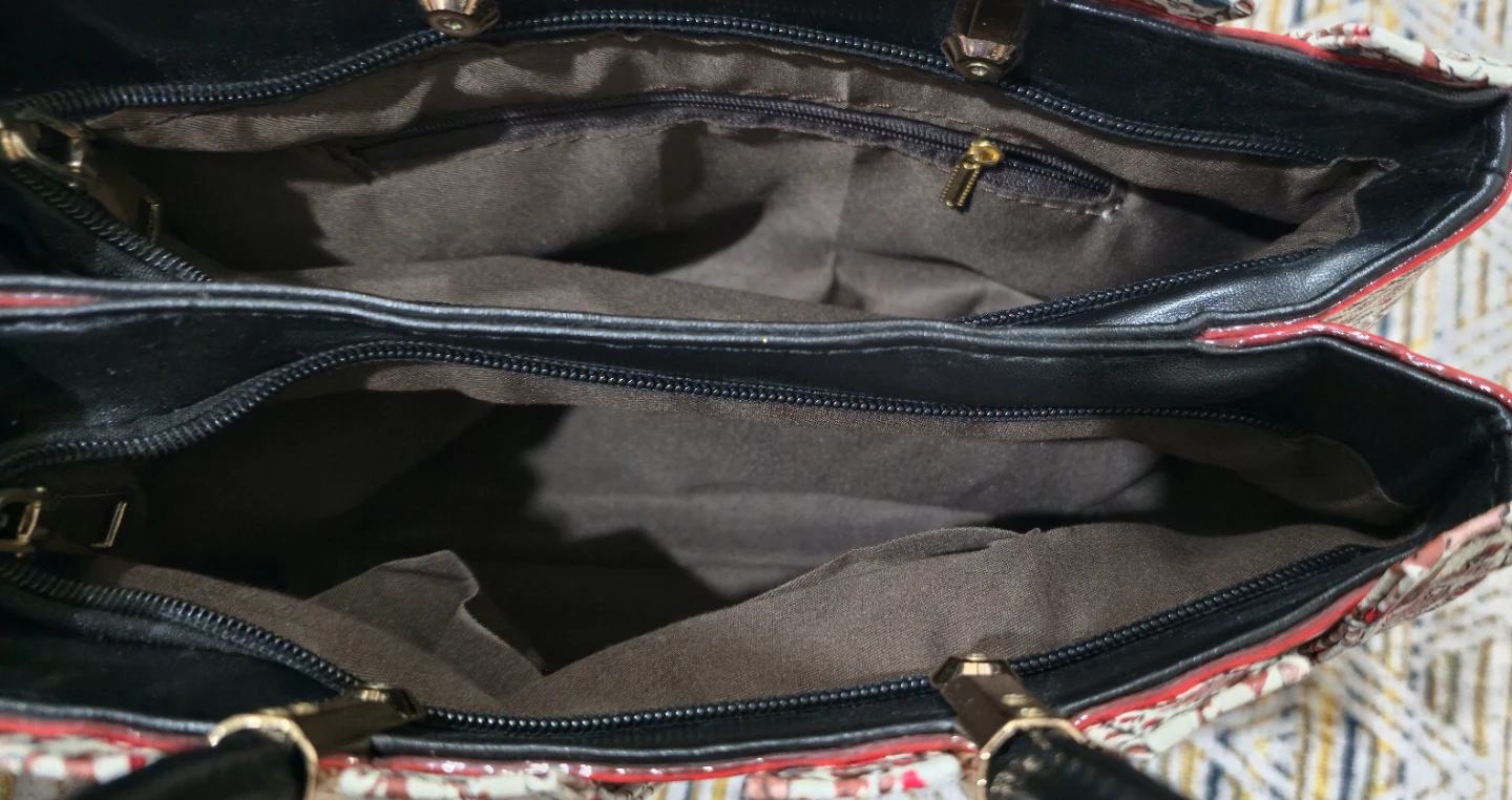 2 Floral Print Handbags with Faux Leather Accents - photo 3