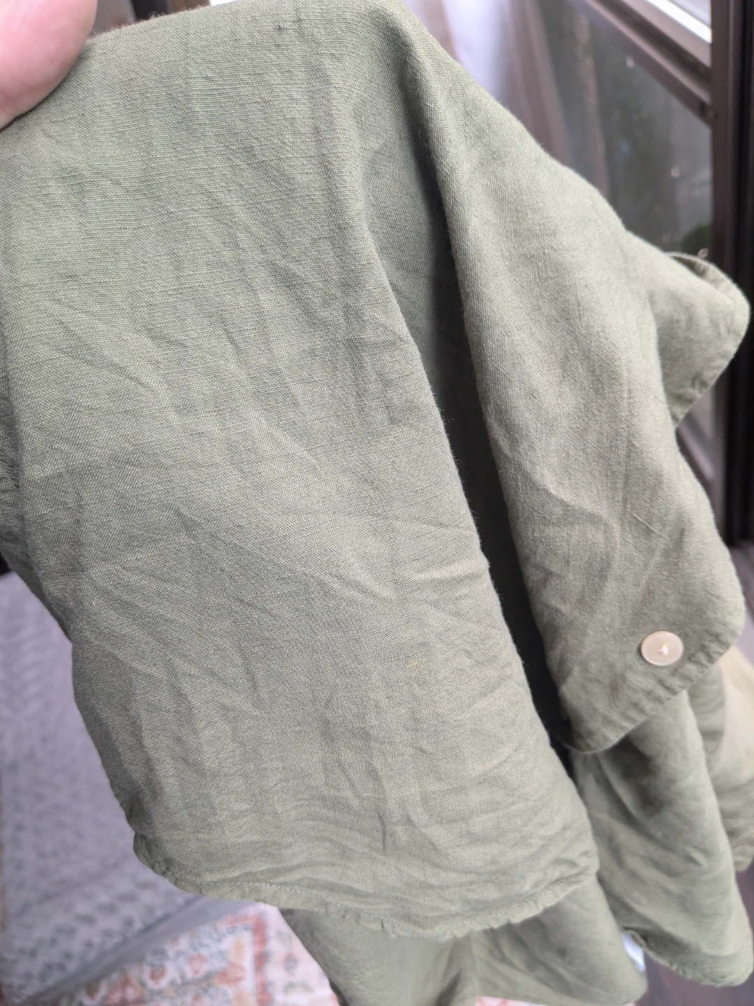 Uniqlo Linen Blend Short Sleeve Shirt (Olive Green) - photo 4
