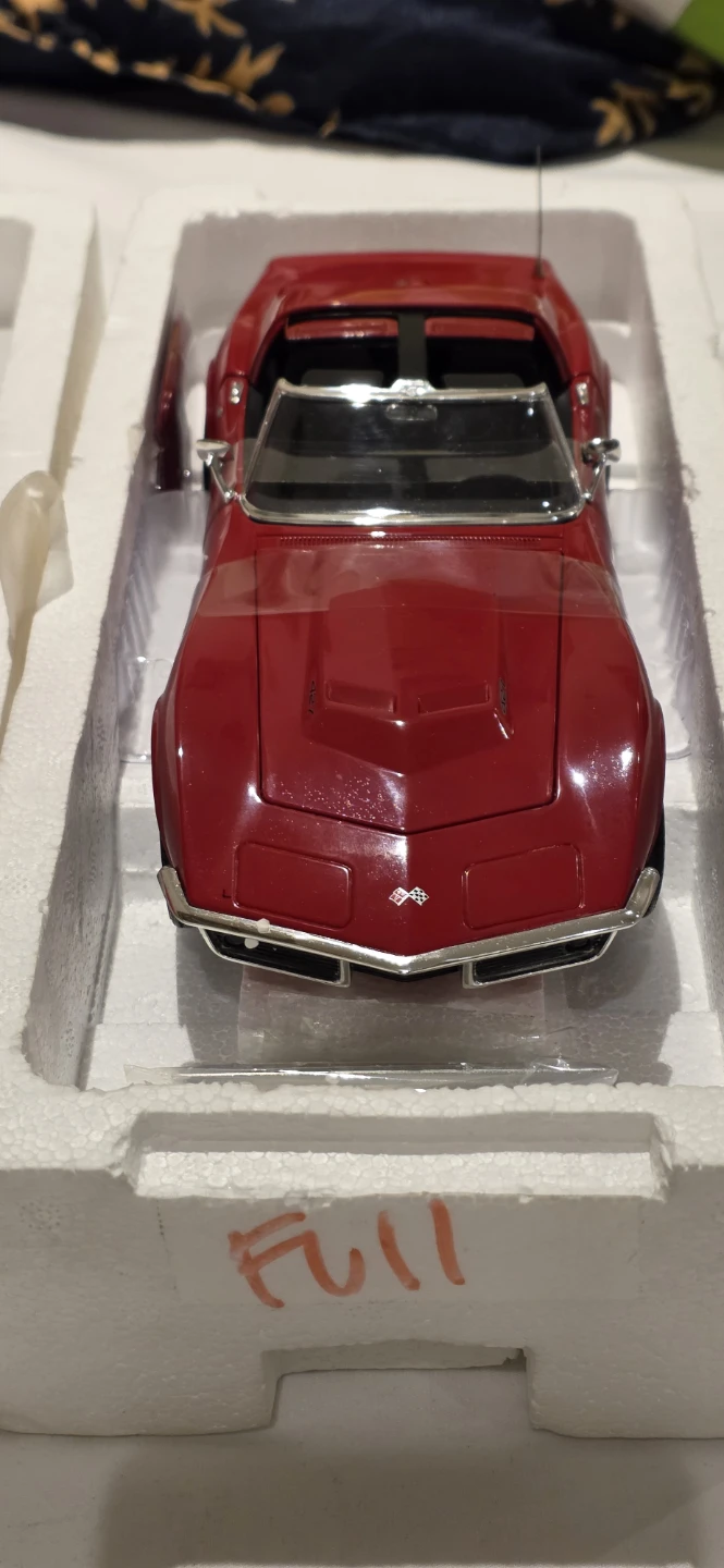 Limited Edition ORIGINAL  RED 1968 Corvette Diecast Model Car