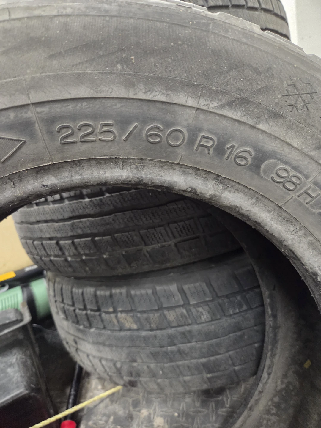 Michelin 225/60R16 Winter Tires, Like New 2024 DOT, 2 Seasons - photo 2