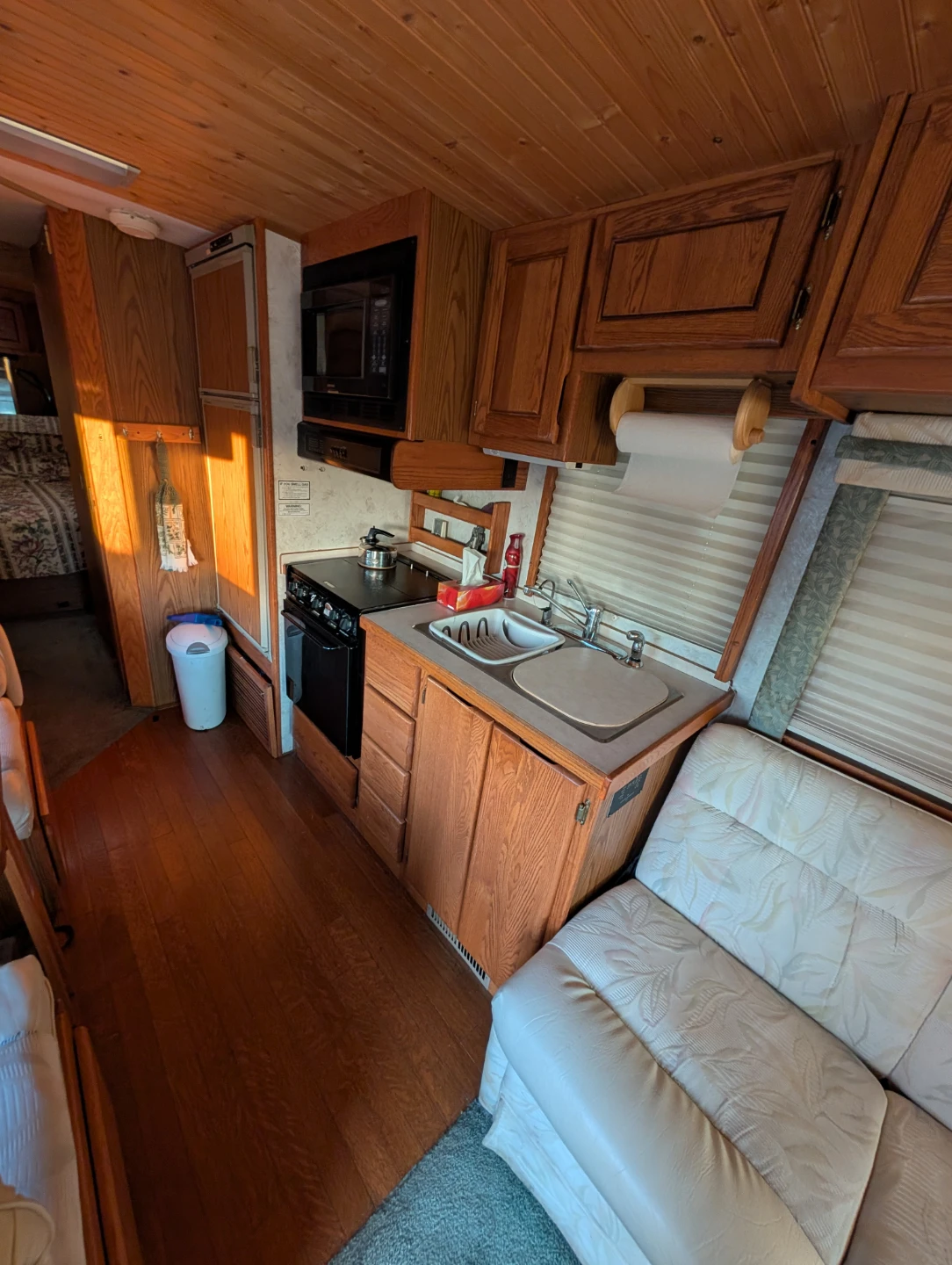 1995 Land Yacht LE Cutter 30ft motorhome - photo 5