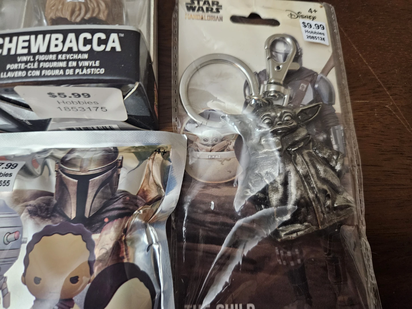 7 Star Wars keychains and toys - photo 2