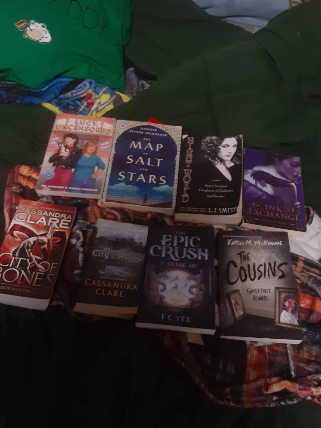 Young adult& Teen books,(read description)