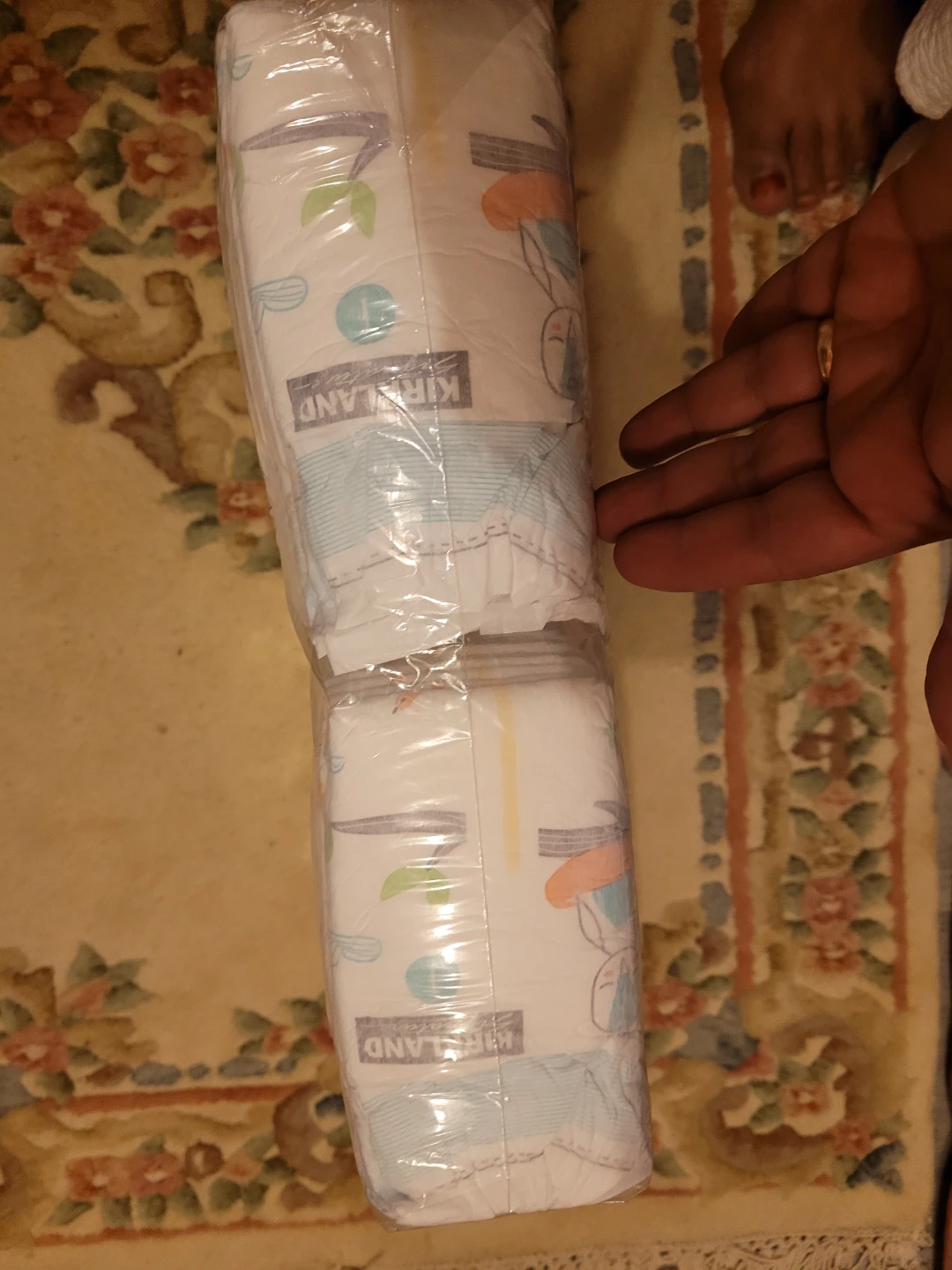 Kirkland Signature Diapers - Size 1 - photo 2