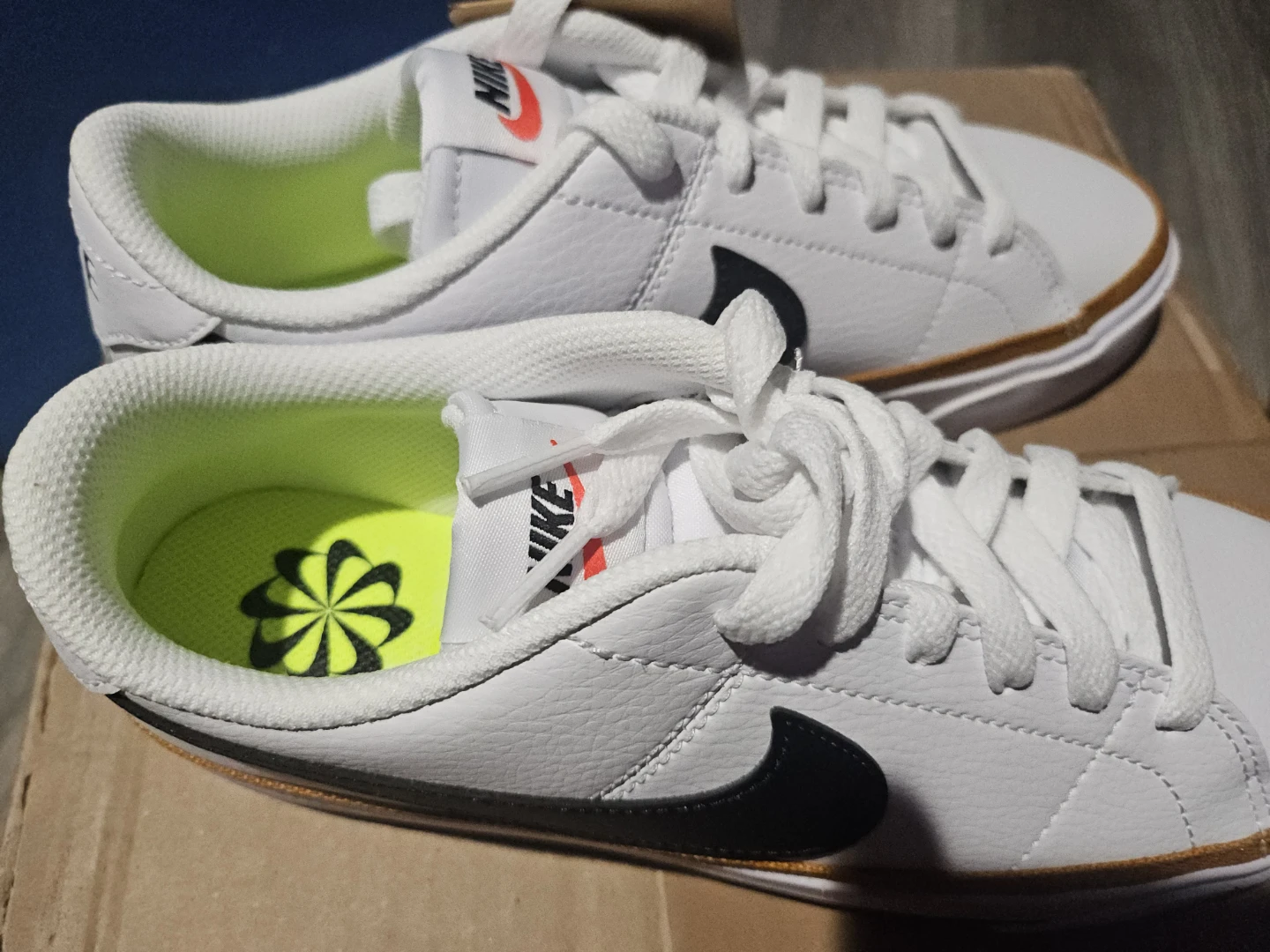 Nike White Tennis Shoes - photo 3