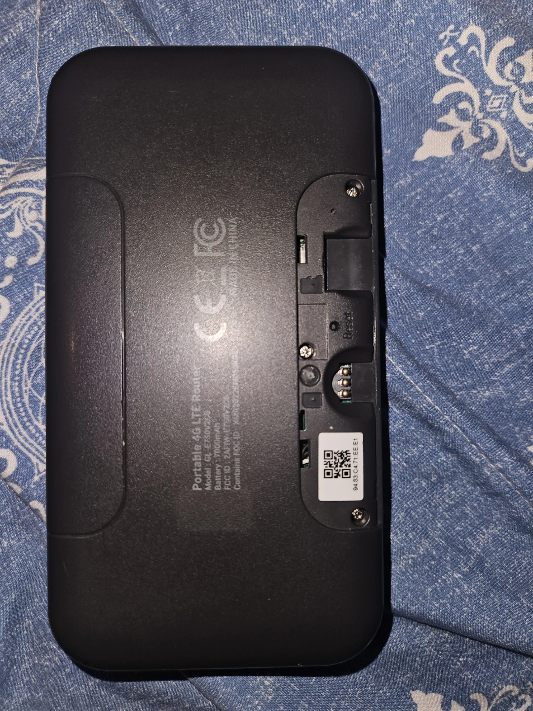 GL.iNet Portable 4G LTE Router - photo 5
