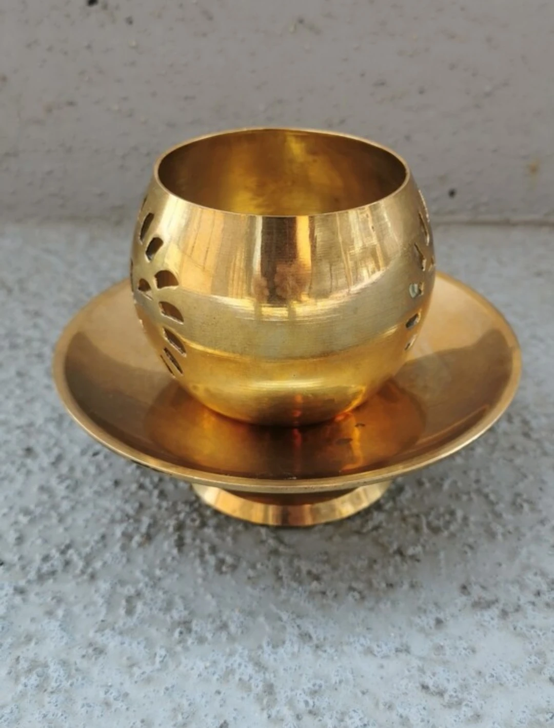 Vintage Solid Brass Pedestal Tealight Candle Holder - photo 4