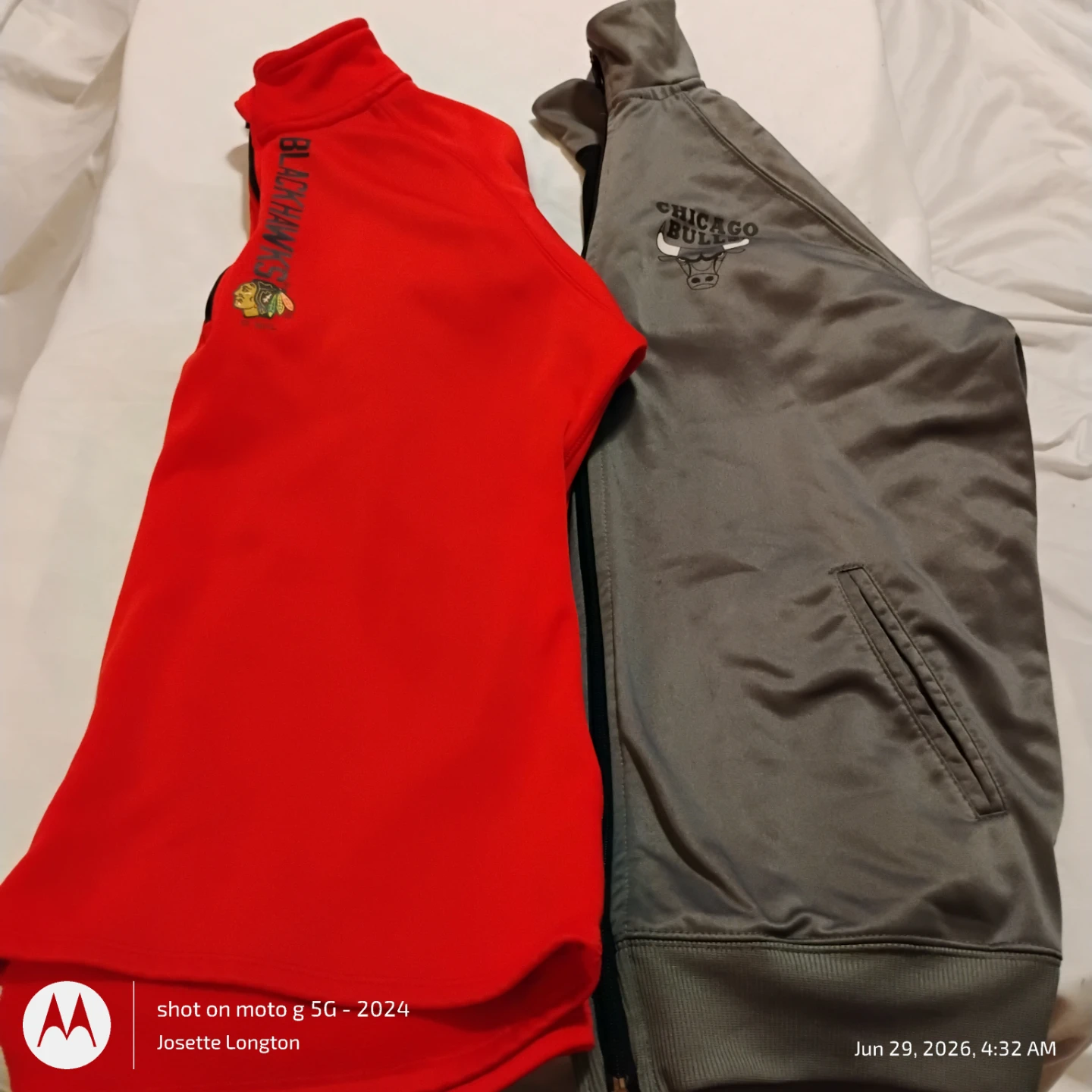 Chicago Blackhawks & Bulls Jackets - photo 4