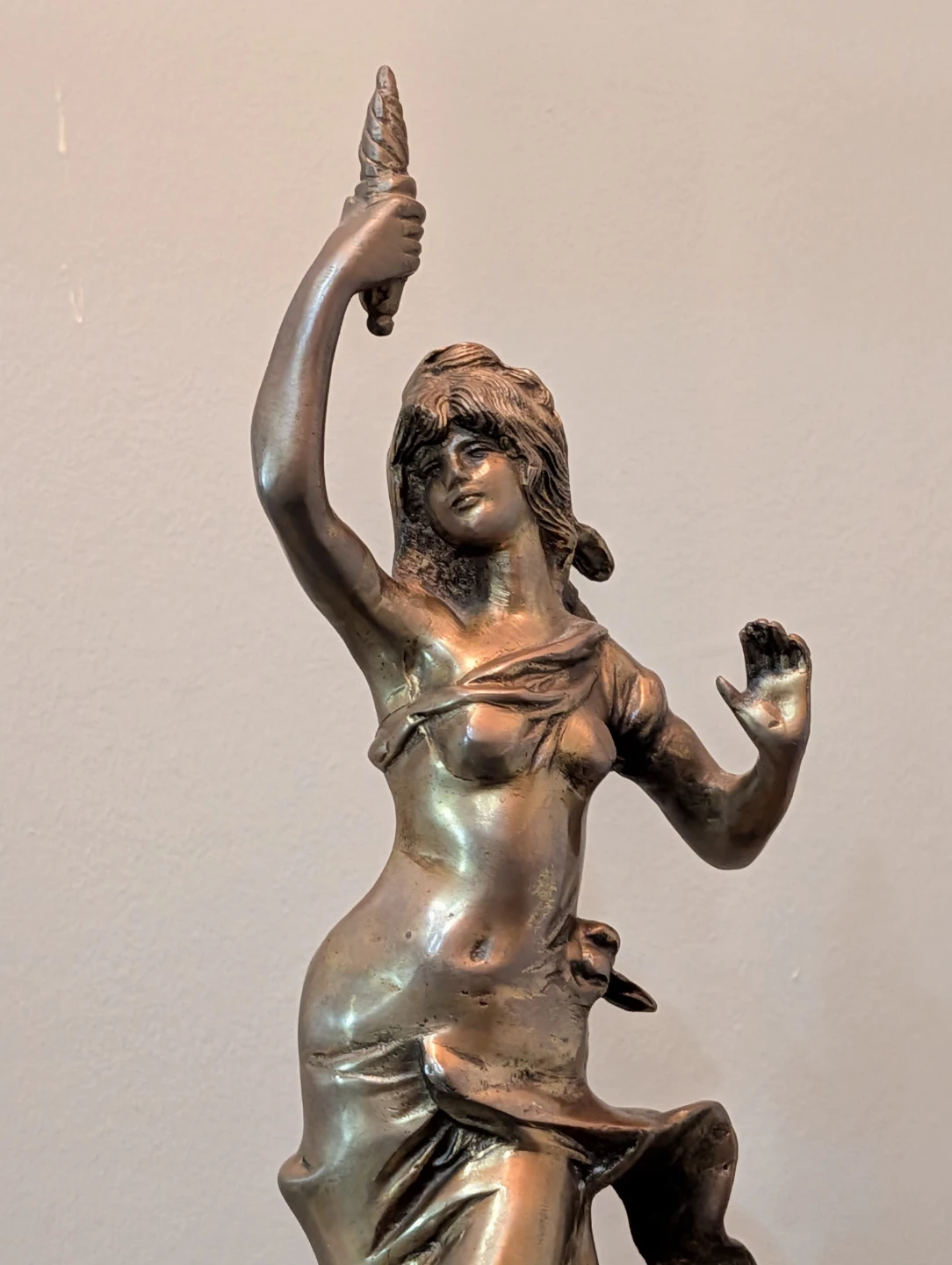 Antique Female figurine - photo 3